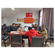凤凰风景名胜区管理处开展10月份理论学习中心组集体（扩大）学习