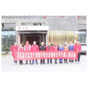凤凰县市监局：开展慰问帮扶道德模范等先模人物活动