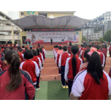 凤凰县箭道坪小学土桥路校区：加强带帽工程 抓好交通安全