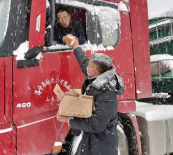 组图 丨凤凰：致敬冰雪逆行者