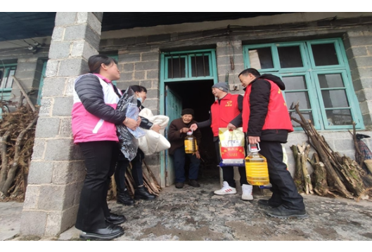 凤凰县水打田乡：新春志愿服务，我们在行动