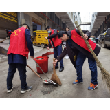 凤凰风景名胜区管理处党员志愿者参加社区“干干净净过春节”卫生大清扫活动