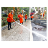 凤凰县委办做好机关大院春节前清扫保洁