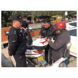 凤凰城管：严厉打击“摩的”非法载客行为，护航古城旅游交通良好秩序