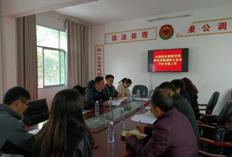 湘西州委组织部到阿拉营镇调研公务员平时考核工作