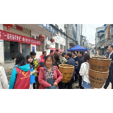 凤凰县腊尔山镇：“双语”学党史 搭起民族团结“连心桥”