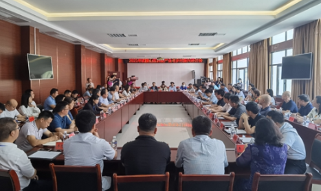 武陵山区荞麦产业与乡村振兴-经济林下套种苦荞现场观摩研讨会在凤凰县隆重召开