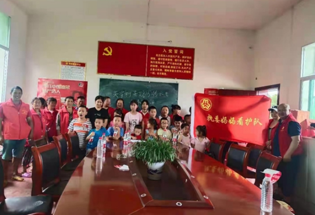 凤凰县阿拉营镇：上下齐心 齐抓共管 全面构筑防溺水安全网