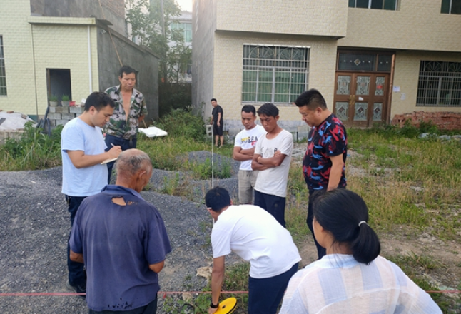 凤凰县腊尔山镇：成功化解疑难杂矛盾纠纷  助推平安建设