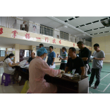 凤凰职中：组织教师体检 提升幸福指数