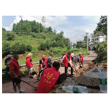 凤凰县沱江镇积极开展汛期灾后“大清洗”行动