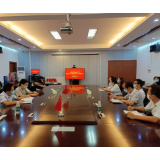 凤凰县发改局开展中心组第八次集体（扩大）学习