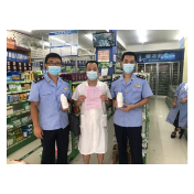 凤凰县市监局全力筑牢零售药店“防控网”
