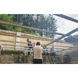 拆除乱搭乱建  打造美丽凤凰县腊尔山