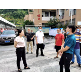 宋建萍来到凤凰一中检查指导开学工作