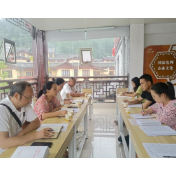 凤凰县委统战部一行到禾库镇指导调研工作
