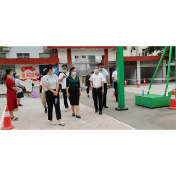 宋建萍到凤凰三拱桥中学检查学校疫情防控和秋季开学工作
