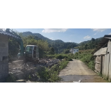 凤凰县千工坪镇：持续发力 拆除非法养猪场