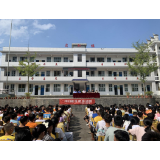 凤凰县新场镇：“开学第一课”多部门联合进校园