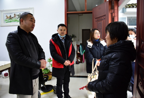 龙金明走访慰问道德模范、湖南好人等先进典型
