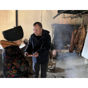 凤凰县廖家桥镇春节走访计生特困家庭