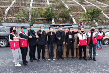 凤凰：爱心捐赠物资 助力抗击疫情