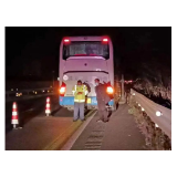 孕妇高速上产子！寒夜里他们全程陪护与时间赛跑！