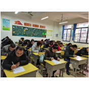 强基固本 砥砺前行——凤凰县箭道坪小学土桥路校区开展教师教学基本功考核活动