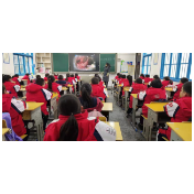 凤凰县齐良桥学区上好开学安全教育“第一课”