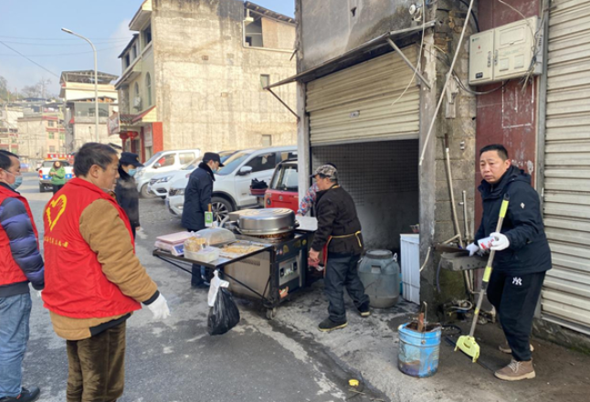 凤凰县沱江镇： 人居环境整治见成效城市“颜值”大提升