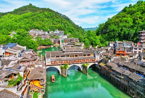 凤凰古城全力创建国家5A级景区