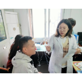凤凰县沱江镇开展全体干部职工健康体检活动