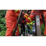 喜迎二十大·全域文明创建在行动丨湘西凤凰 ：6岁男孩玩耍不慎跌落8米枯井 消防志愿者迅速救援