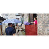 “风雨无情人有情”凤凰县渭阳社区开展防汛救灾