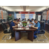 凤凰县财政局开展安全生产月宣传活动