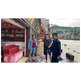 凤凰城管：出动队员近1000人次守护古城 保障广大群众和游客的生命财产安全