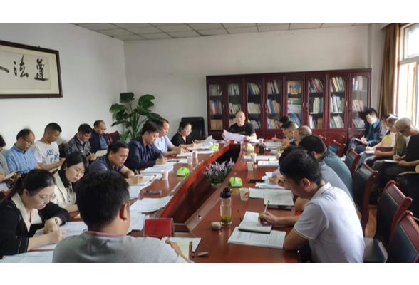 凤凰县政府办优化营商环境“一制四单”，自我革命