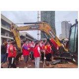 凤凰县沱江镇第一期土石方挖掘机培训班开班