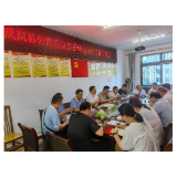 州公路建设养护中心一行深入凤凰县督查指导半年度公路养护工作