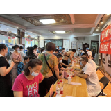 凤凰县民族中医院举行“中华五千年，首诊看中医”大型义诊活动