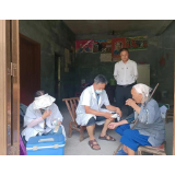 凤凰县筸子坪镇：深化“放管服”改革，做好送“苗”入村