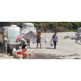凤凰县禾库镇：送水入村，优化便民服务环境，党与群众同抗旱战高温