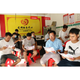 凤凰县市监局多措并举促进民族团结进步