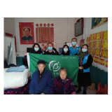 新春送温暖 社工暖民心 ——凤凰县社工站春节前开展走访慰问活动