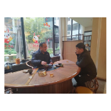 凤凰县财政局深入企业现场开展走访