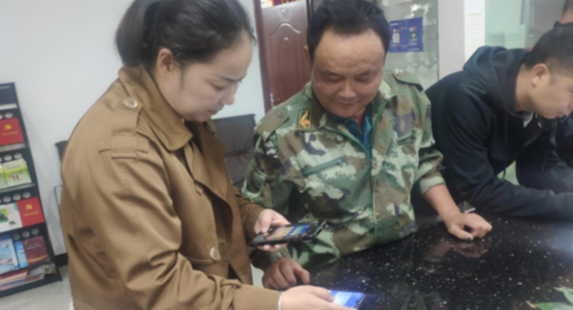 凤凰县沱江镇南华社区：开展“三送三解三优”活动助力营商环境再优化