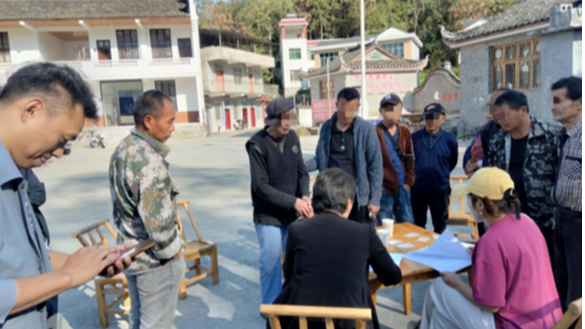 凤凰县吉信镇:开展三送三解三优活动，为残疾人办实事、解难题