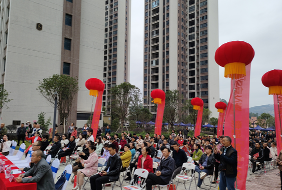 “惠战新凤凰，置业正当时”——凤凰县举办2023年秋冬季房交会