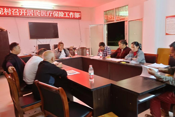 凤凰县廖家桥镇南泥村：聚集群众所盼，提升群众幸福感获得感安全感
