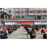 凤凰法院：“利剑护蕾”进校园  讲好开学第一课
